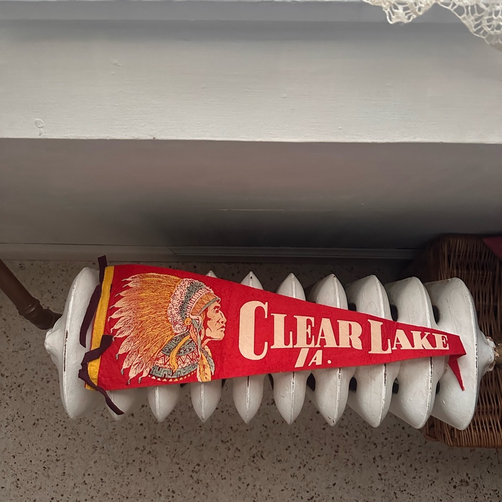 Antique Clear Lake IA Red Pennant